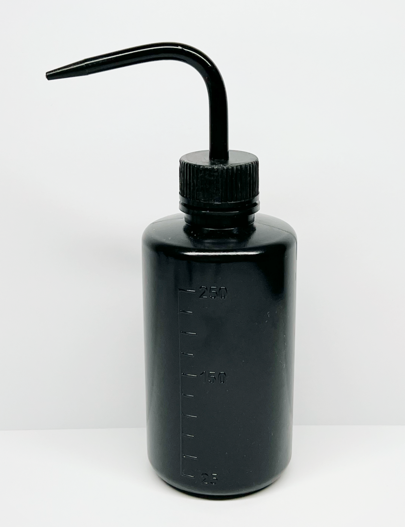 SQUEEZE BOTTLE
