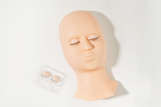 REALISTIC MANNEQUIN (EYELIDS ONLY)